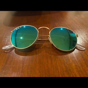 🌞 RayBan Polarized Gold and Green Flash Lens Sunglasses